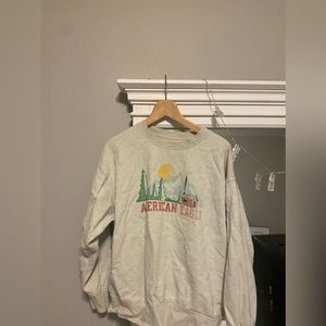 American eagle crew!! $25 only worn 3 times! Great condition! Size M